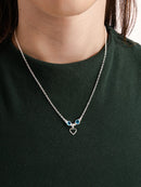 Colar Coração Central e Zircônias Azuis